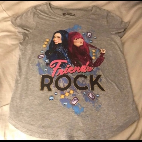 Set of 3 Disney descendants 2 shirts tops - Picture 4 of 8